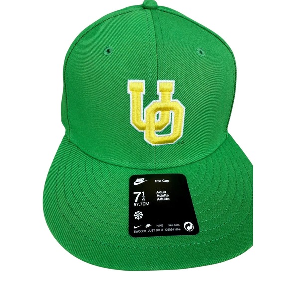 Oregon Ducks Hat Cap Fitted Mens 7 1/4 Green Yellow NCAA Football Pro Cap Nike - Picture 1 of 4